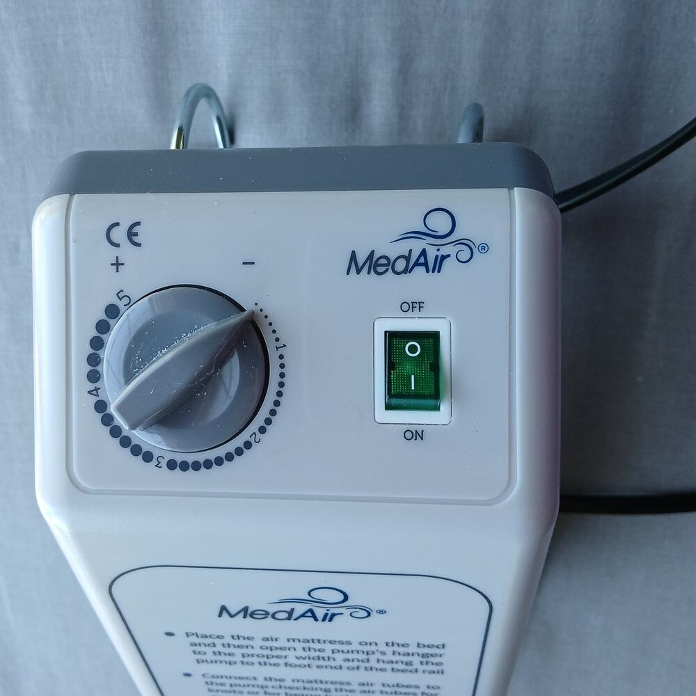 MedAir Eco Powered Pressure Reducing Air Mattress new with used electric pump - Picture 10 of 15